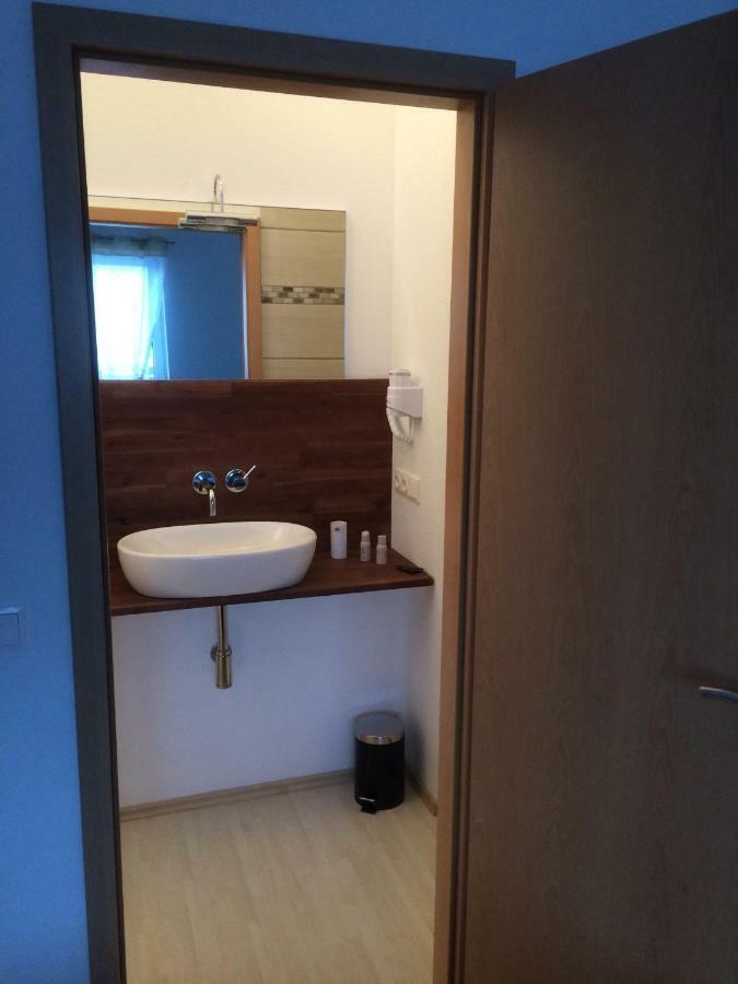 Pension Am Roemerhof Münzenberg Екстериор снимка
