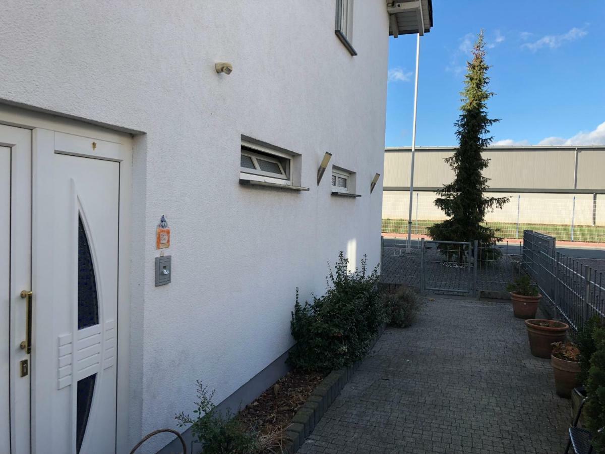 Pension Am Roemerhof Münzenberg Екстериор снимка